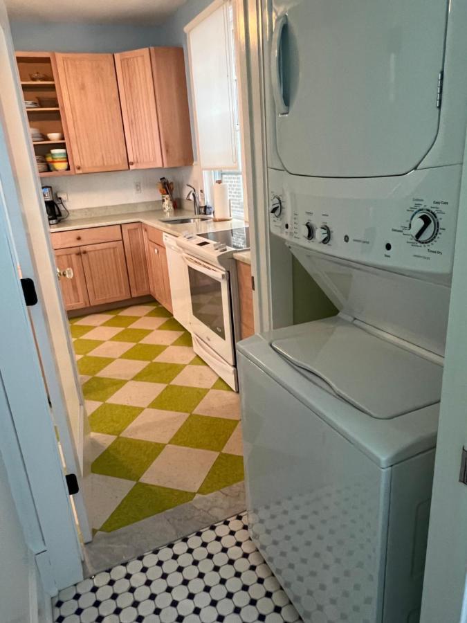 Key Lime Cottage Steps From Cape Charles Beach 외부 사진